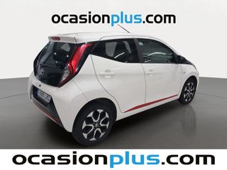 Toyota Aygo 1.0 70 x-play 53 kW (72 CV)