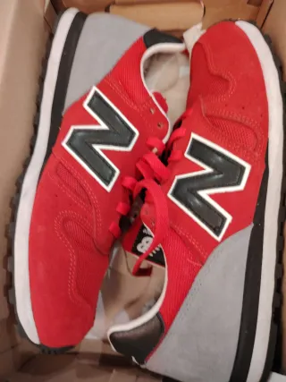 New Balance Bambas Rojas y Grises