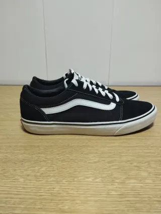 Zapatillas Vans T-44 buen estado