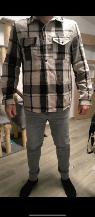 Chaqueta cuadros SHEIN hombre