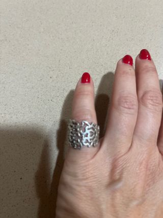 Anillo plateado diseño calado