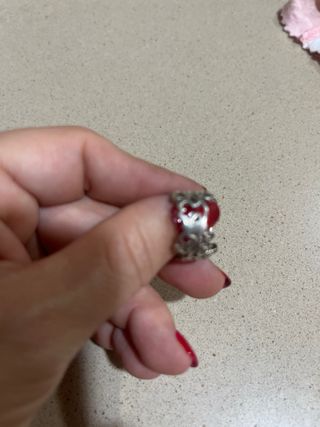 Anillo plateado diseño calado