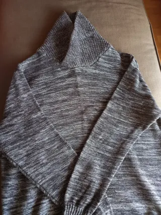 Jersey tonos grises subido