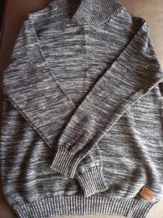 Jersey tonos grises subido