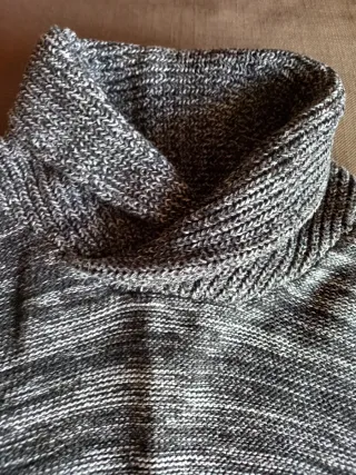 Jersey tonos grises subido