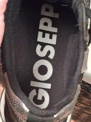 Zapatillas negras y plateadas con pedrería