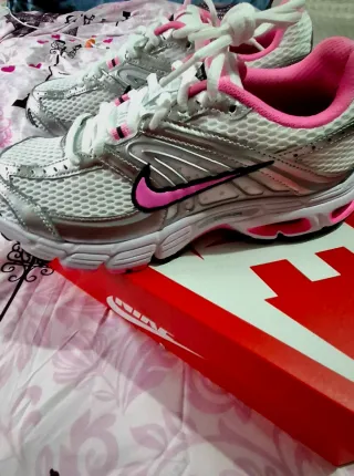 Tenis Nike Mujer Rosa y Blanco