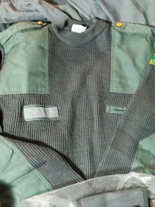 Set Abiti Forestali Grigio Verde