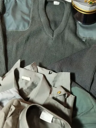 Set Abiti Forestali Grigio Verde