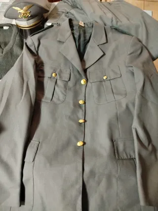 Set Abiti Forestali Grigio Verde