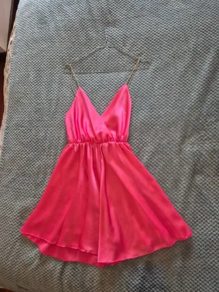 Macacão Curto Cetim Rosa Choque Tam. M