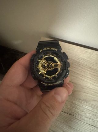 Reloj Casio G-Shock Negro y Dorado