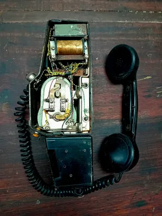 Teléfono Portátil de Campaña  Años 60