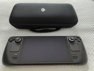 Steam Deck LCD 64GB + Scheda SD 512GB