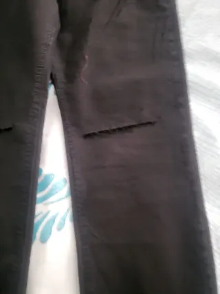 Pantalón vaquero negro Pull&Bear talla 42