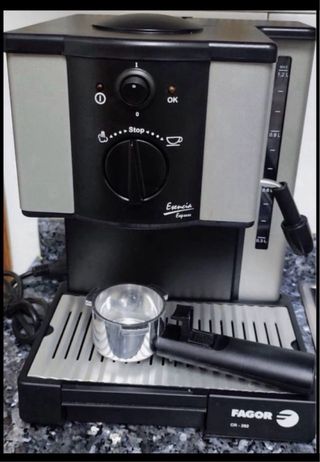 Cafetera Express  FAGOR CR-282 Negra/Gris