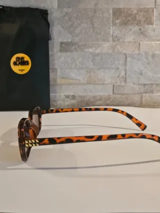 Occhiali da sole effetto tartarugato