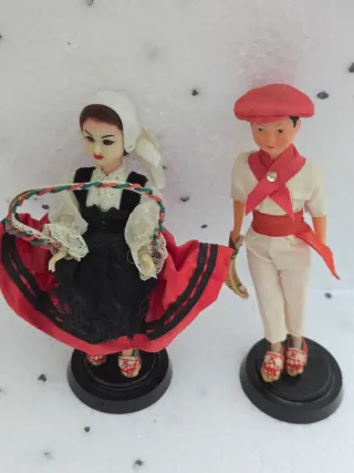 Bambole regionali basche vintage