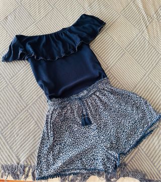 Conjunto Top Hombros Descubiertos y Shorts