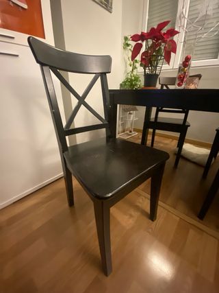 Mesa extensible y 4 sillas comedor Ikea