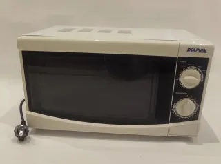Microondas Dolphin Blanco y Beige