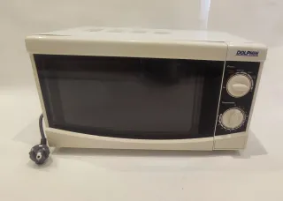 Microondas Dolphin Blanco y Beige