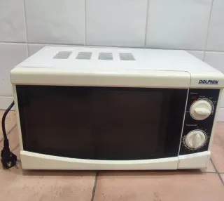 Microondas Dolphin Blanco y Beige