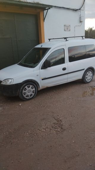 Opel Combo 2004