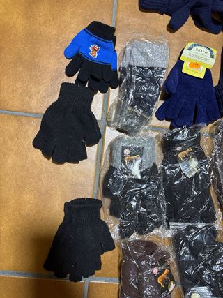 Lote Gorros y Guantes Invierno