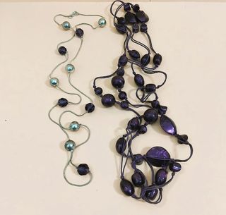 2 Collane in tonalità viola e argento