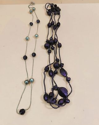 2 Collane in tonalità viola e argento