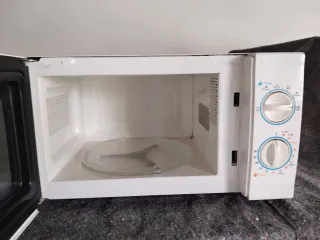 Microondas Orbegozo Blanco