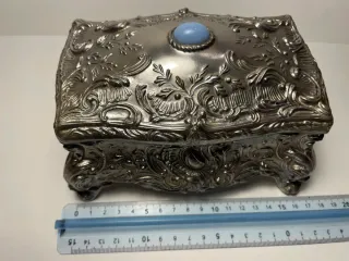 Scatola portagioie vintage musicale color argento