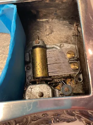 Scatola portagioie vintage musicale color argento