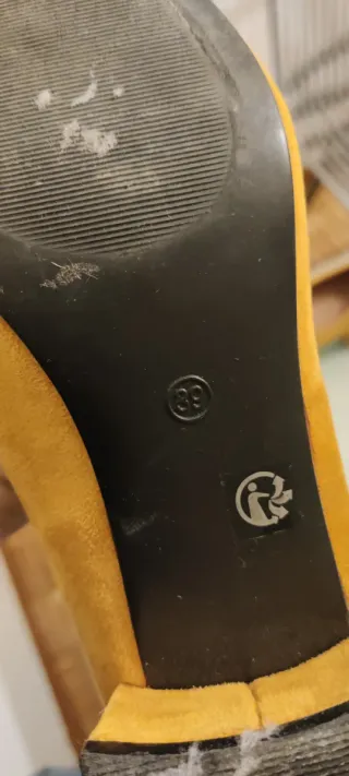 Zapatos de tacón mujer amarillo mostaza