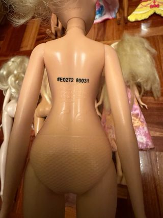 Lote 5 Muñecas Disney Mattel e altre Barbie