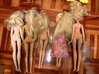 Lote 5 Muñecas Disney Mattel e altre Barbie