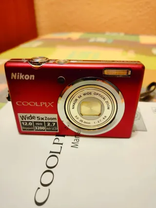 Cámara Nikon Coolpix S570. En perfecto estado