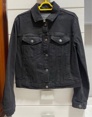 Cazadora vaquera Stradivarius Negra Talla M