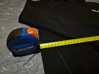 Sudadera Puma (negra y con cremallera)