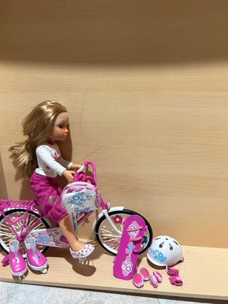 Nancy sobre Ruedas con Accesorios