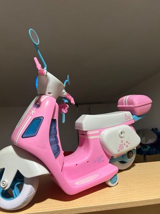 Nancy sobre Ruedas con Accesorios