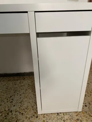 Escritorio  blanco