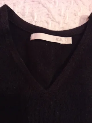 Jersey negro de pico