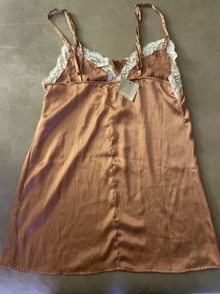 Camisón lencero salmón con encaje