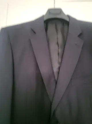 Traje de chaqueta azul marino