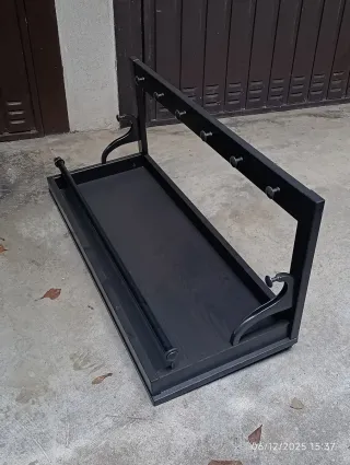 Scarpiera in legno e metallo cappelliera