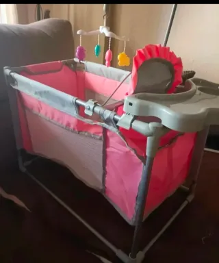 Parque cuna juguete con caja