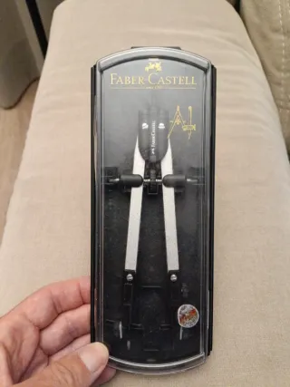 Compás Faber Castell con bibotera