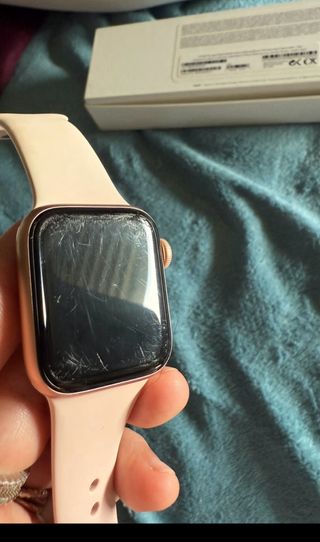 Apple Watch 40mm GPS + Celular